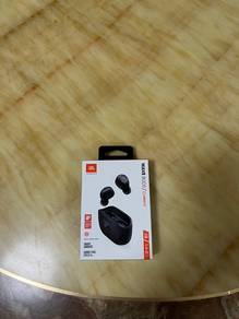 JBL Wave Buds Award winning earbuds