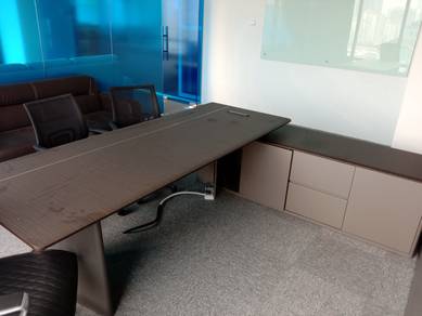 Manager Table with Storage