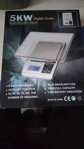 5KW Digital kitchen scale conditions still in box