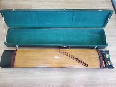 Guzheng with Case