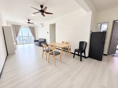 Condominium For Rent in Fairview Residence