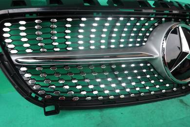 MERCEDES w176 FRONT GRILLE