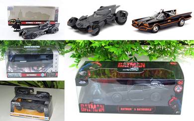 JADA 1-32 New 2022 Batmobile & Batman Figure