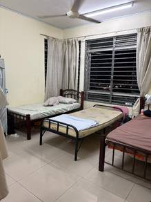 Room in Shah Alam, SGR
