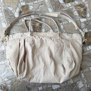 UNIQLO C Drawstring shoulder/sling bag Bag
