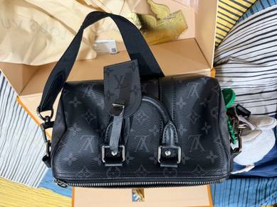 LV bag use only for 4 month