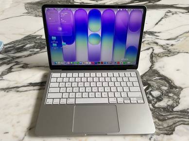 MacBook Neo 512GB Magic Keyboard Touch ID