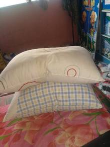 bantal saiz budak 
