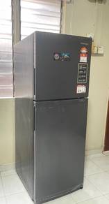 peti sejuk 2 pintu pensonic 225L