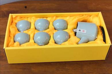 Cawan teko Maybank Chinese tea set