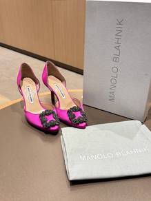 Manolo Blahnik Hangisi Satin Heels