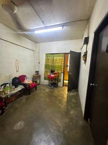 Flat For Sale in Taman Desaria