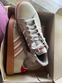 Kasut Adidas
