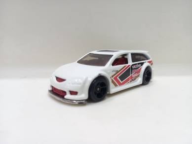 Hot Wheels Audacious Diecast Car 2016 Night Burnez