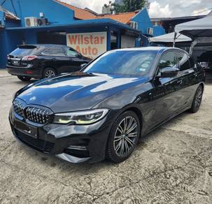 BMW 330i 30i M SPORT in Petaling Jaya, SGR