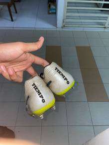 kasut padang nike tempo (original)
