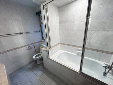 Condominium For Sale in Almaspuri