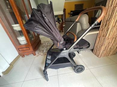 Nuna Trivv Stroller