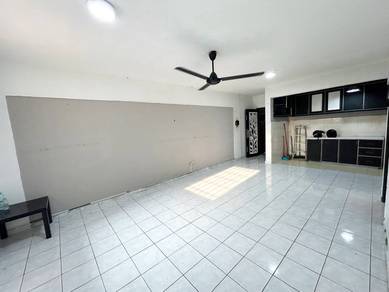 Apartment For Sale in Subang Suria