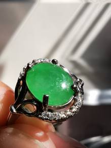 Giok Jadeite Jed Ais Hijau Burma Alami Gred A