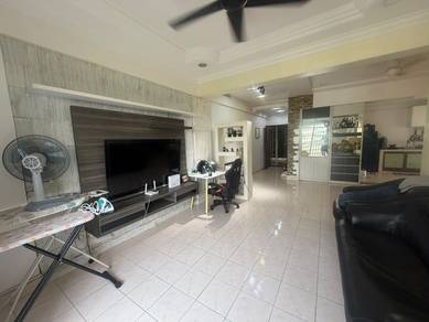 Apartment For Sale in Sri Wangi