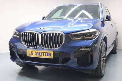 BMW X5 xDRIVE45e in Petaling Jaya, SGR