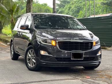 Kia Grand Carnival LX CRDi in Ampang, KUL