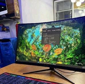 Monitor Gaming Curved MSI G32C4X (32 Inch / 250Hz)