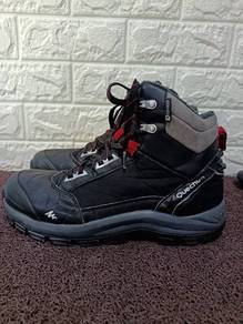 uk8.5 Quechua Waterproof Hiking Boots