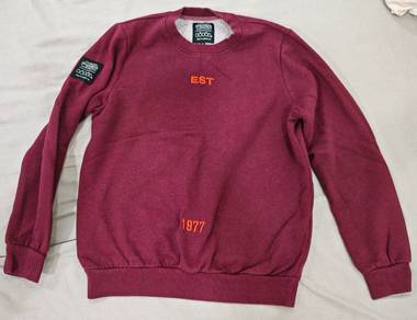 Star Wars sweater/maroon sweater