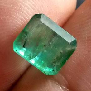 Batu Zamrud Zambia Asli - Emerald KOD ZZ003