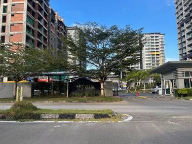 Condominium For Rent in SkyVilla Condominium (MJC)