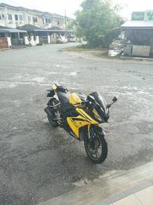 Yamaha R15