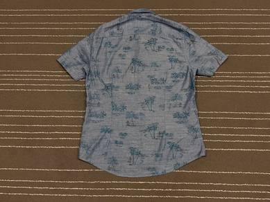 pretty green hawaii button up M 3241