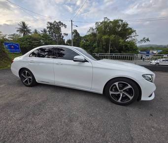 Mercedes Benz E200 200 AVANTGARDE (CKD) in Bagan Jermal, PNG