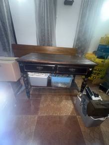 Meja Kayu Vintage