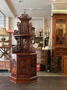 Authentic 70s VINTAGE Victorian Style Anglo-Chin