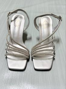 Heels preloved