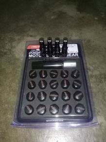 Nut Rays Baru Hitam
