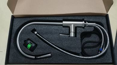 kitchen sink mixer/tap pull out