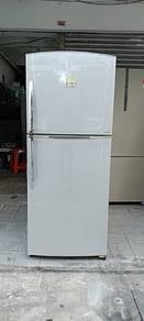 Toshiba fridge refrigerator peti ais peti sejuk 2d