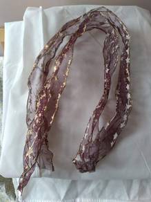 2 ribbons (兩邊有鐵絲wire on both sides)