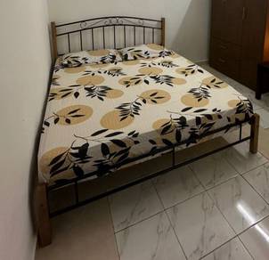 Wooden & Metal Queen Bed Frame + Mattress