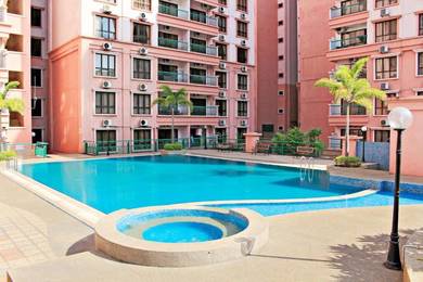 Condominium For Sale in Marina Court