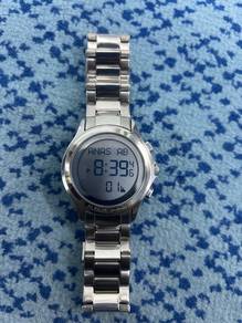 jam tangan