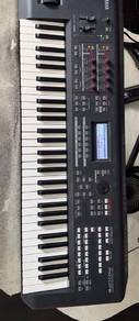 Yamaha Mox6 61 keys 