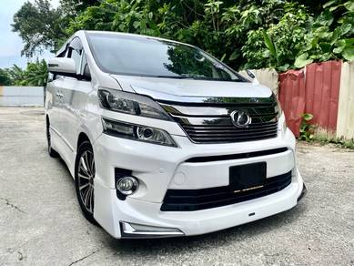 Toyota Vellfire Z PLATINUM SELECTION in Salak Selatan, KUL