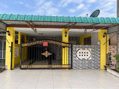 1-storey Terraced House For Sale in Ayer Molek,MLK