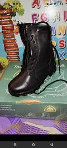 Kasut CBAL / SPIKE BOOT