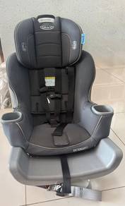 baby’s car sitting